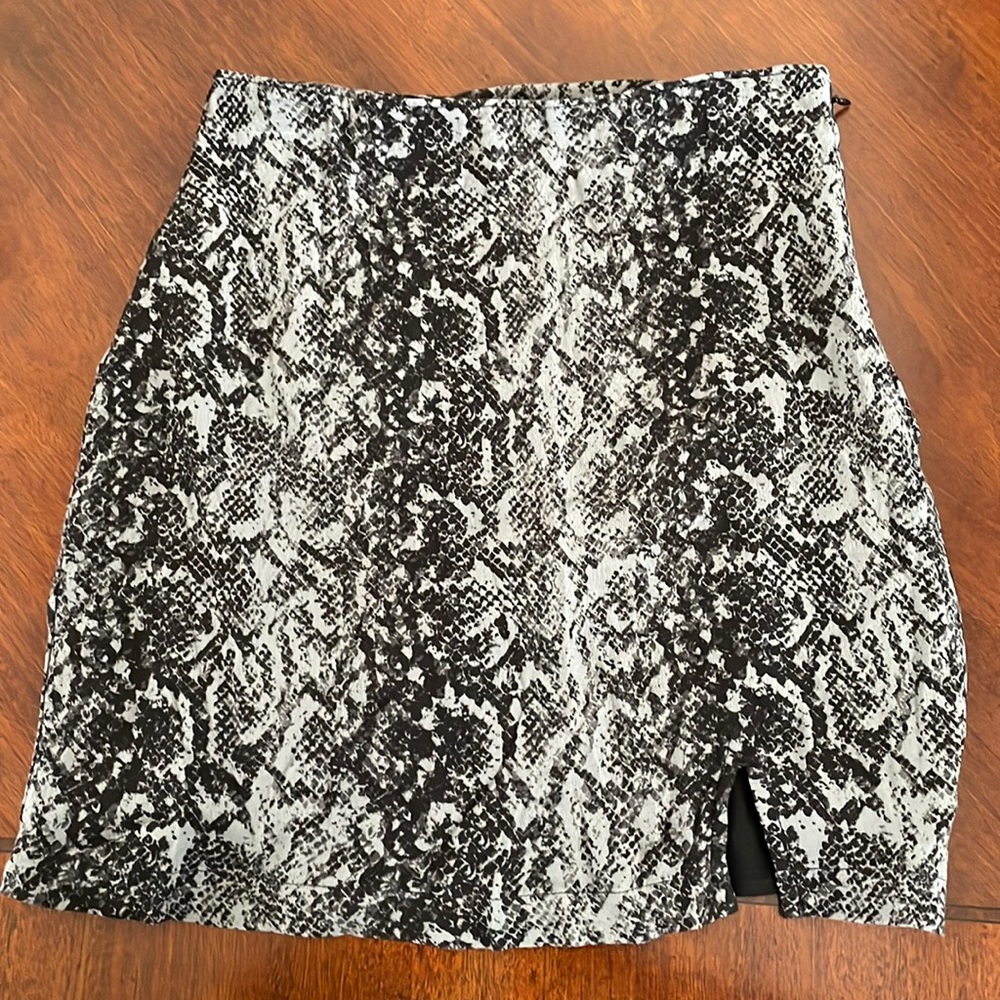 Abercrombie snake print mini skirt